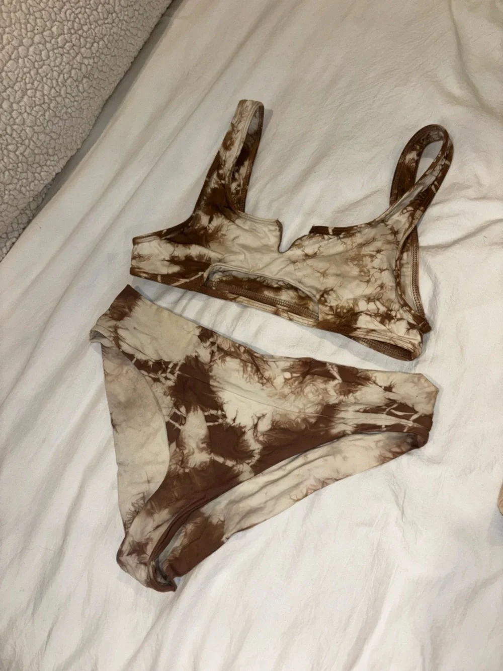 Frankie’s Bikinis Tie-Dye Scoop Bralette & High-Cut Bikini Bottoms - Beige White